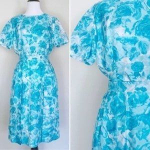 Vintage 50s Blue & White Rose Floral Short Sleeve Cocktail Sheath Dress XS/S